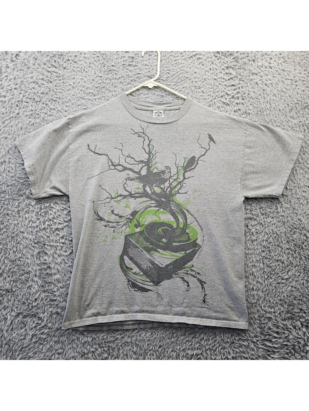 Vintage T Shirt Birds Raven Crow Tree y2K Delta Gray Made in USA Nature Animals